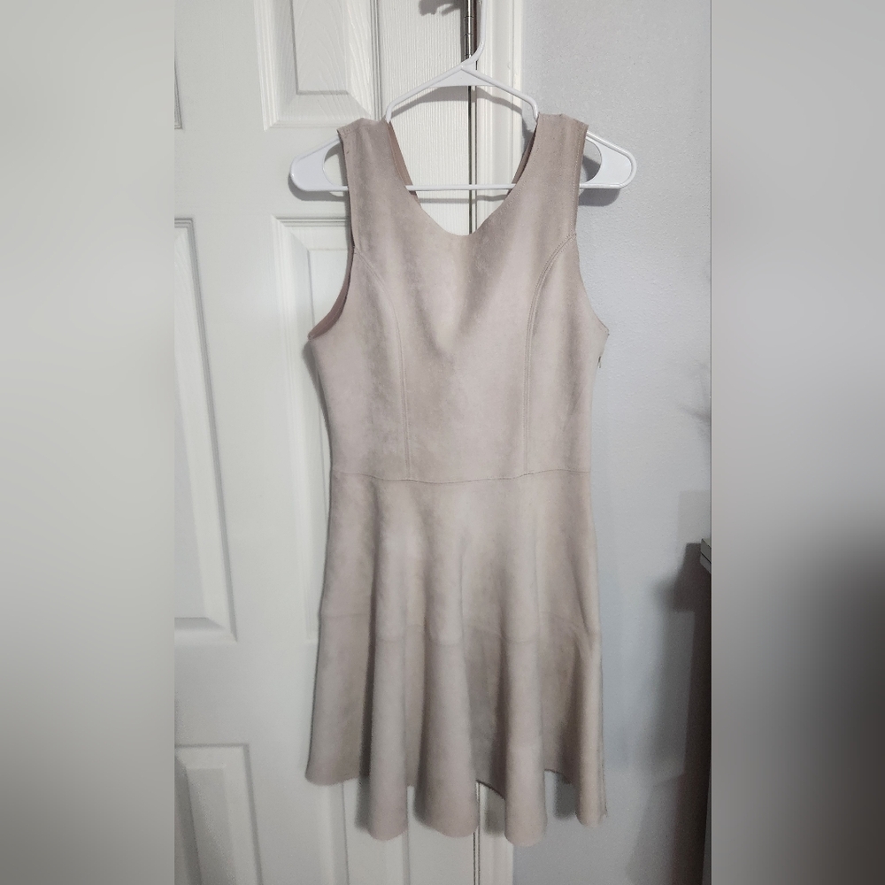 Chic Beige Sleeveless Mini Dress